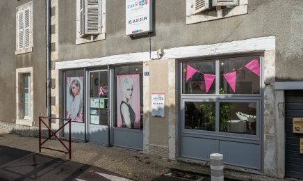 L’Univ Hair d’Aurélie : Coiffeur à Pamproux