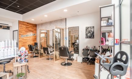 Le Miroir by Laëtitia : Coiffeur à Nueil-les-Aubiers