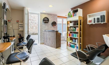 Belle hair Coiffure  : Barbier à Fougeré