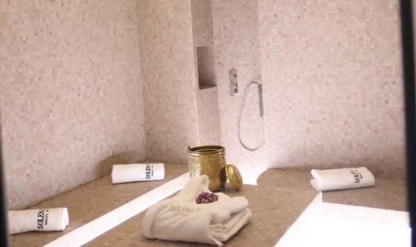 Solena Beauty Bar
