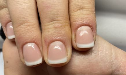 Nails By Faniliok : Manucure à Marseille