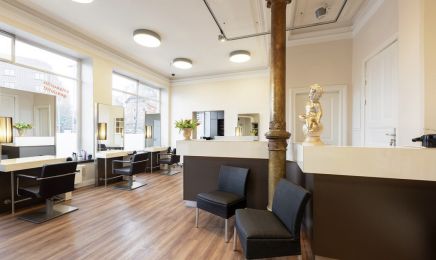 Mona Lisa Altona: Barbershop in Hamburg
