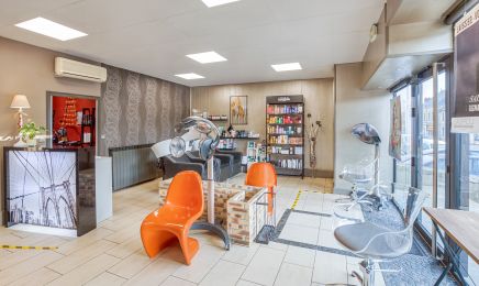 Tignasse : Barbier à Guérigny