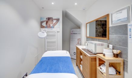 Plaisir & Beauté : Manucure à Charlieu