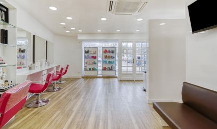 Camille Albane - Sainte-Foy-lès-Lyon : Coiffeur à Sainte-Foy-lès-Lyon