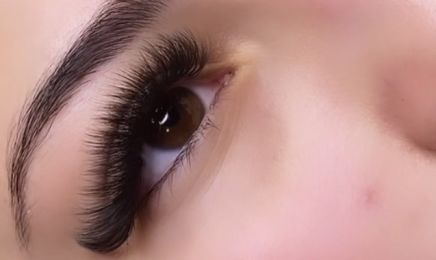 AYS Beauty Cils : Institut de beauté à Vénissieux