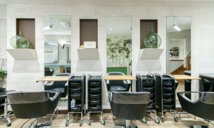 Zaluski's visagiste : Coiffeur à Châlons-en-Champagne