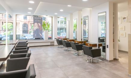 Antonio Hairstyling: Friseur in Wiesbaden