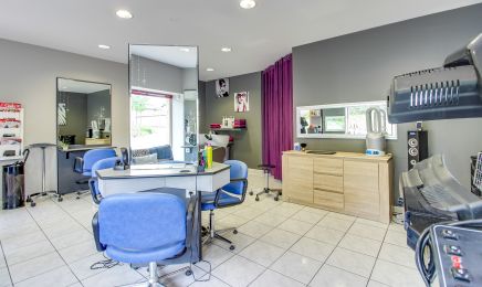 Le 433 coiffure : Coiffeur à Montanay