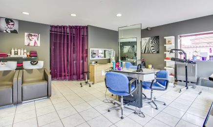 Le 433 coiffure : Coiffeur à Montanay