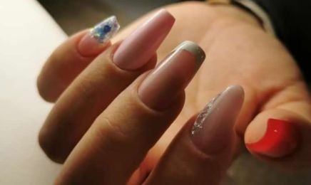 Alice Nails  : Institut de beauté à Saint-Victoret