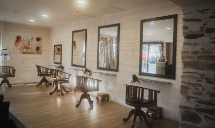 Cannelle Coiffure Création  : Coiffeur à Nieul-le-Dolent