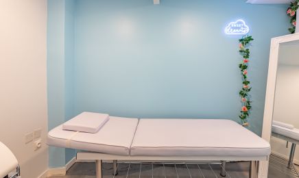 Lewis Browart  : Institut de beauté à Paris