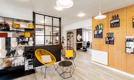 Monde Imaginaire : Coiffeur à Durmenach