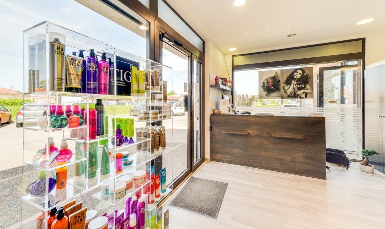 Les Filles De La Coiffure Coiffeur A Saint Alban