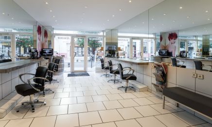  Vence Capillus Coiffure  : Coiffeur à Vence