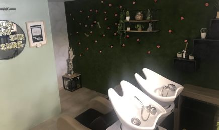 Le Salon de Mélisa : Coiffeur à Corme-Royal