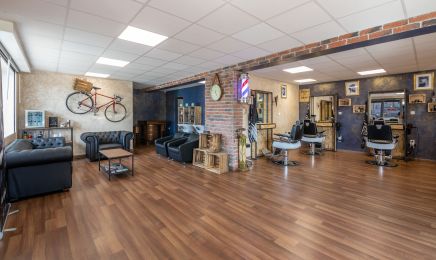 Golden Boy Barber Shop : Coiffeur à Saint-Victoret