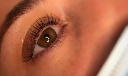 O cils de Lo : Manucure à Lormont
