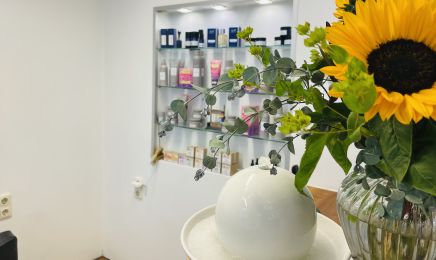 Jörg Nuhn - Die Haarschneider GmbH: Kosmetikstudio in Köln