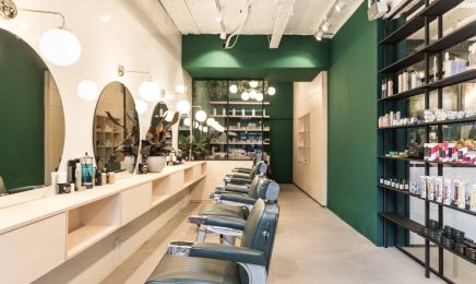 One Love Café : Coiffeur à Nice