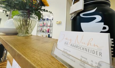 Jörg Nuhn - Die Haarschneider GmbH: Kosmetikstudio in Köln