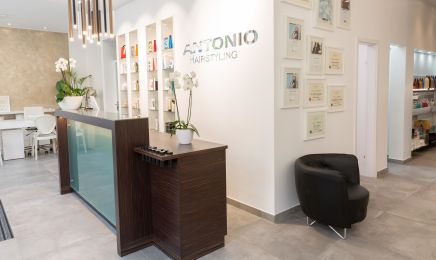 Antonio Hairstyling: Nagelstudio in Wiesbaden