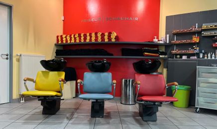 Friseur SchauHair: Kosmetikstudio in Fellbach