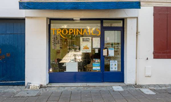 Tropinails