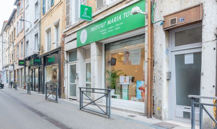 Institut Maria Towa : Manucure à Vienne
