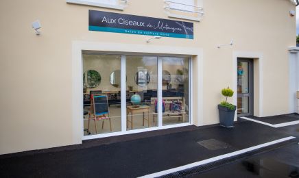 Aux ciseaux de Matougues : Barbier à Matougues