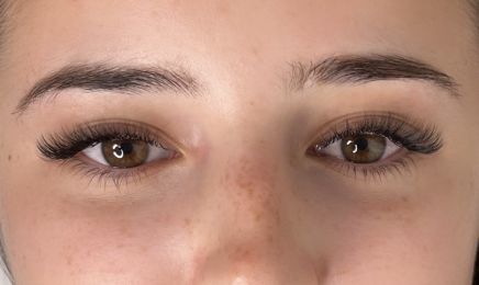 O cils de Lo : Manucure à Lormont