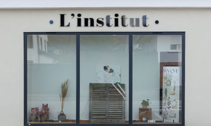 L'institut : Manucure à Charquemont
