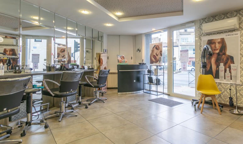 Salon Des 4 Chemins Coiffeur A Carcassonne