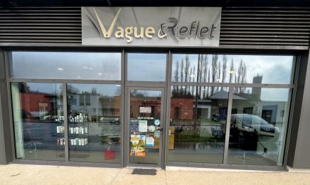 Vague & Reflet : Coiffeur à Bécon-les-Granits