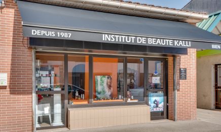 Kalli Institut : Manucure à Bon-Encontre