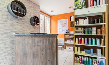 Belle hair Coiffure  : Barbier à Fougeré