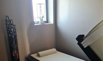 Centre de bien etre j’existe rencontre de soi  : Institut de beauté à Bouglon