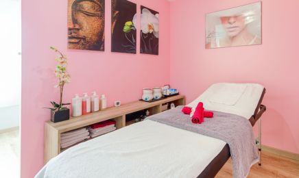 Aina Esthetique et Bien-Être : Coiffeur à Saubens