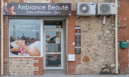 Ambiance beauté : Manucure à Saint-Cyprien