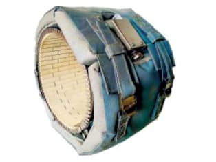 Insulating blankets for