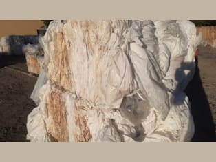 Odpad foli LDPE mleczna