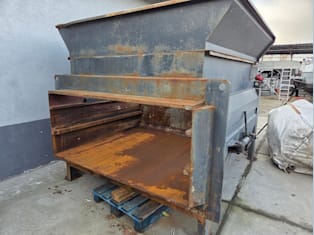 Compactor press press