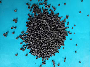 HDPE regranulat czarny