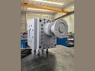Plastic extruder gear