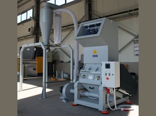 Młyn Vespa 30/60Vga z