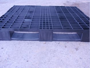 Plastic palette 