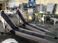 Folding conveyor on an