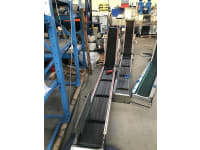 Folding conveyor on an