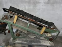 Conveyor belt with metal